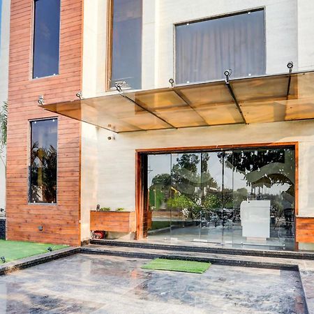 Hotel Super Collection O Belgacihia Near Kolkata Railway Station Gwalior Exterior foto