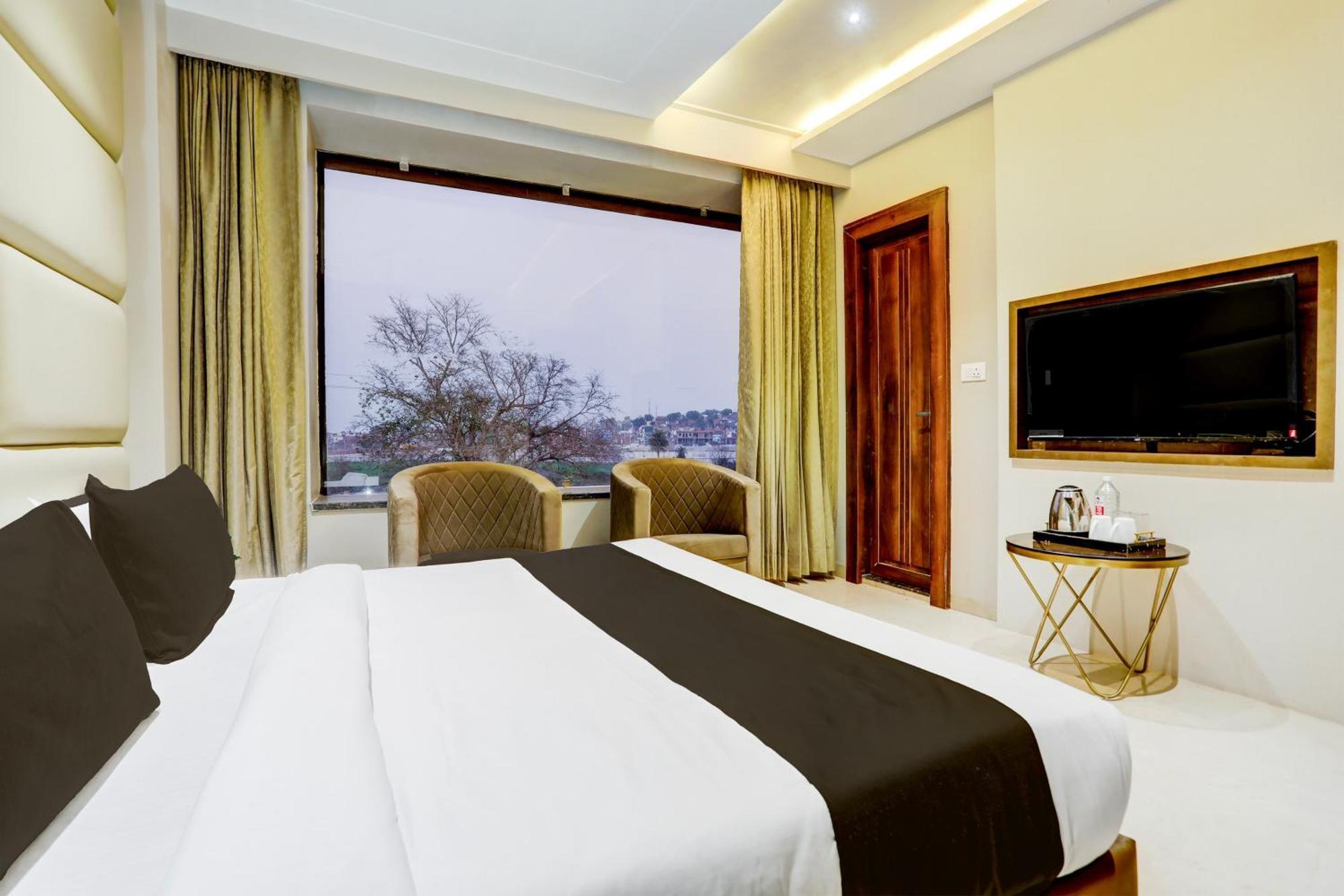 Hotel Super Collection O Belgacihia Near Kolkata Railway Station Gwalior Exterior foto