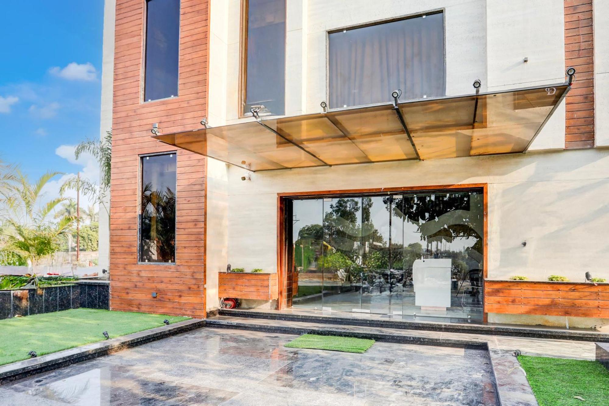 Hotel Super Collection O Belgacihia Near Kolkata Railway Station Gwalior Exterior foto