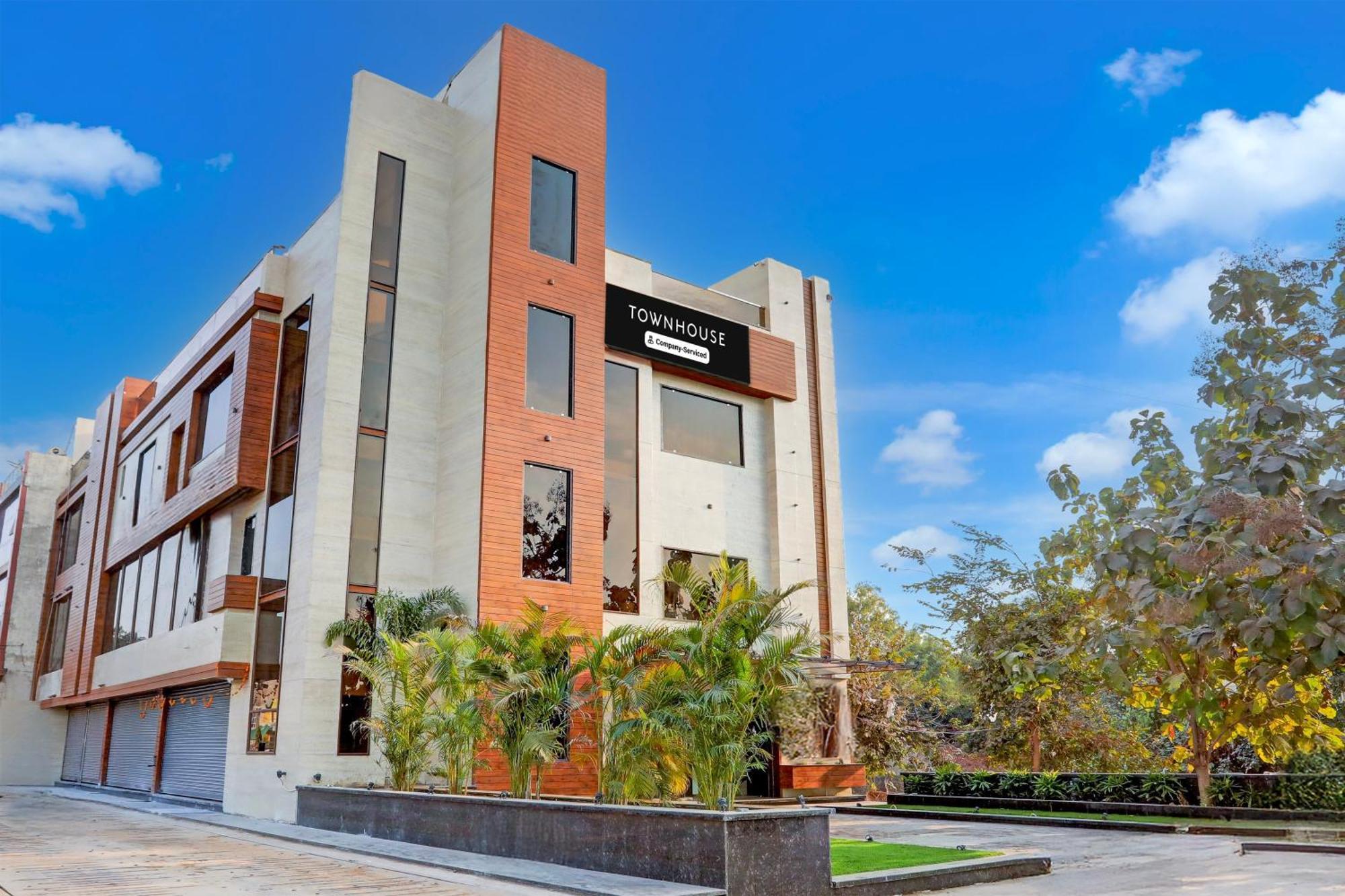Hotel Super Collection O Belgacihia Near Kolkata Railway Station Gwalior Exterior foto