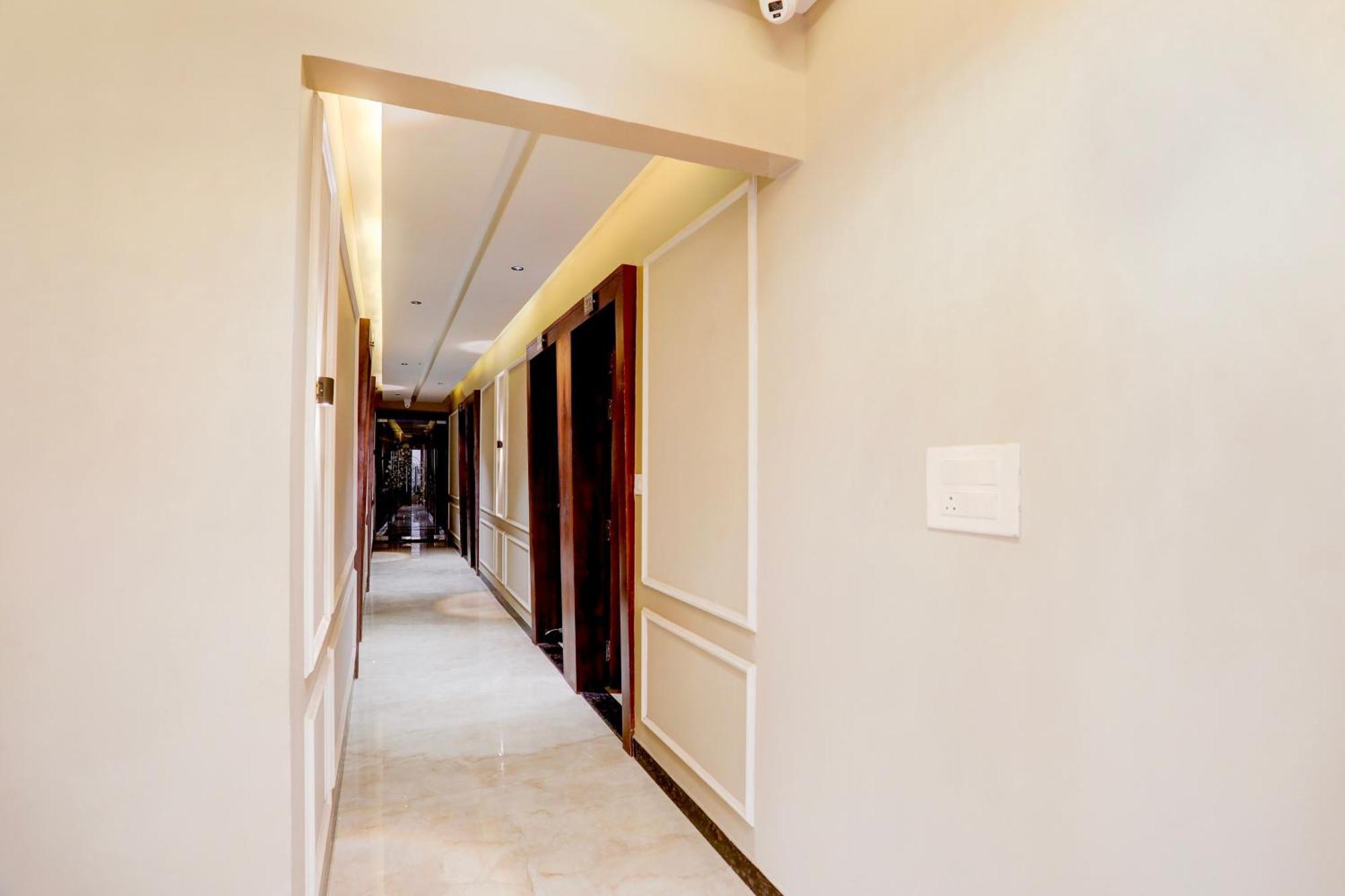 Hotel Super Collection O Belgacihia Near Kolkata Railway Station Gwalior Exterior foto