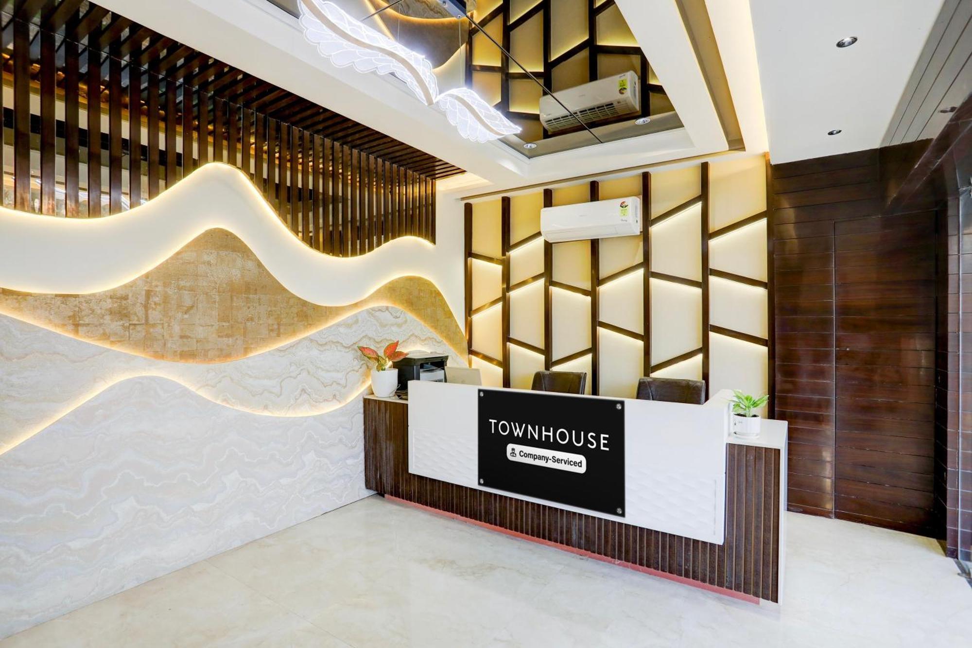 Hotel Super Collection O Belgacihia Near Kolkata Railway Station Gwalior Exterior foto