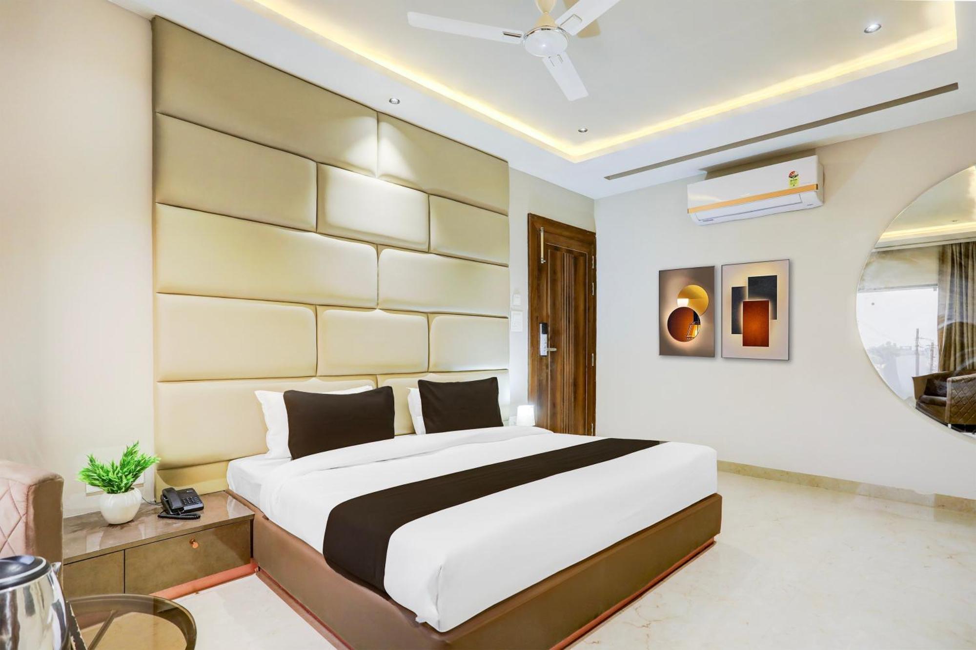 Hotel Super Collection O Belgacihia Near Kolkata Railway Station Gwalior Exterior foto