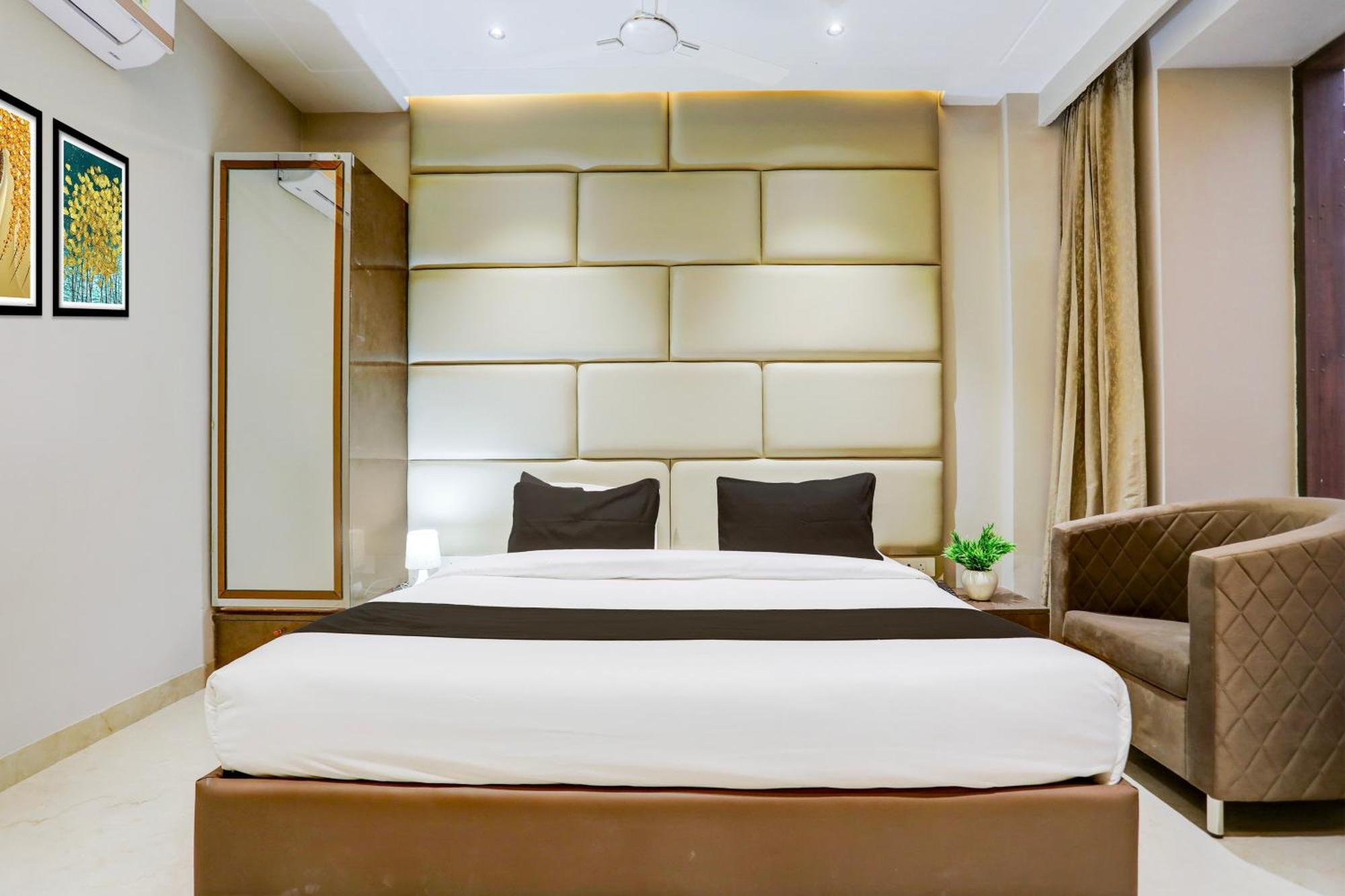 Hotel Super Collection O Belgacihia Near Kolkata Railway Station Gwalior Exterior foto
