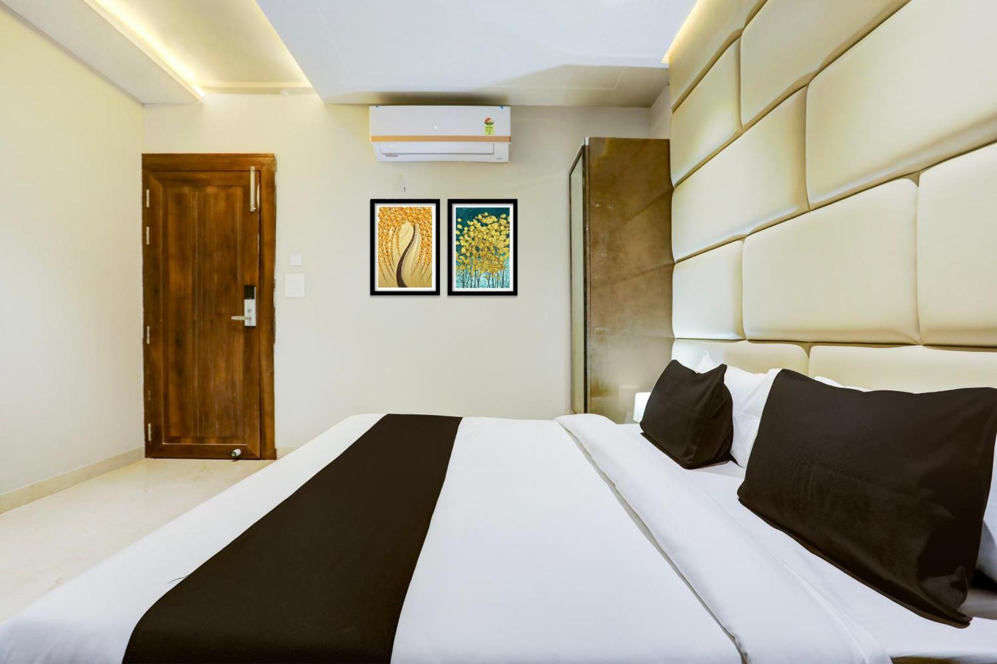 Hotel Super Collection O Belgacihia Near Kolkata Railway Station Gwalior Exterior foto